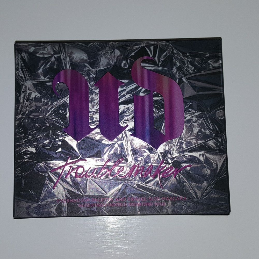 Urban Decay - Trouble Maker Eye Palette